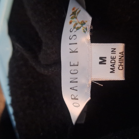 Orange Kiss Black Sweatshirt W/Butterfly, Hooded with Tie. Size Med - Picture 8 of 9